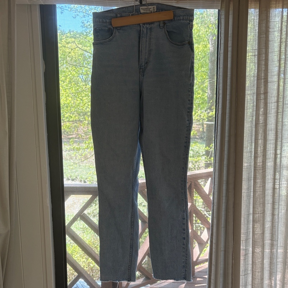 Abercrombie & Fitch Straight-Leg Light Wash Jeans